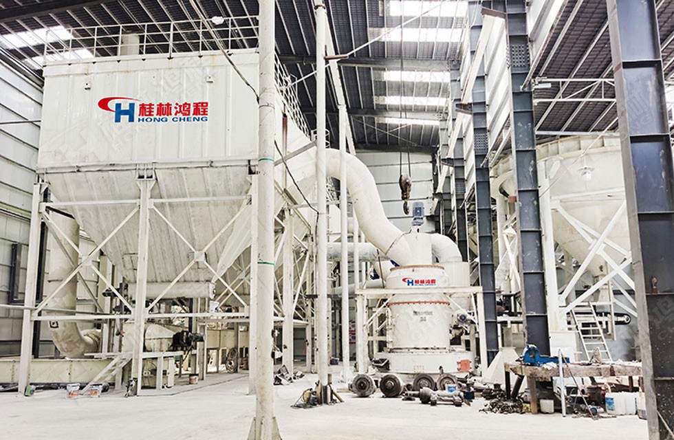 石灰石325目磨粉機每小時噸15噸26噸客戶上線 石灰石325目磨粉機每小時噸15噸26噸客戶上線