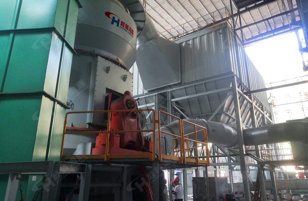 HLM2400碳酸錳立磨 電解錳&nbsp; 第二臺120噸/時 設備地點：湖北